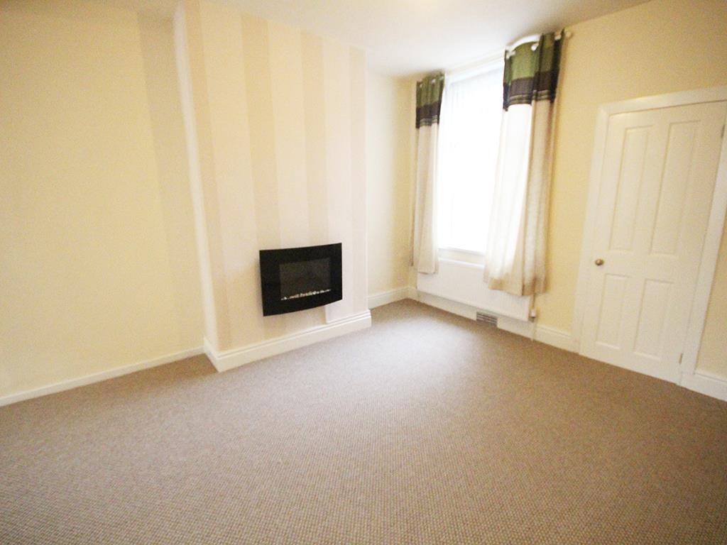 3 bedroom mid terrace house To Let in Barnoldswick - IMG_1208.jpg